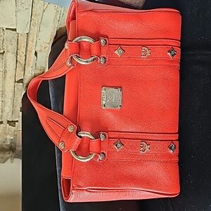 New MCM Boston with cross-body strap